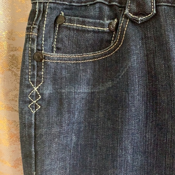 AMISU dark wash midi length Jean skirt size EU40 - Picture 3 of 12